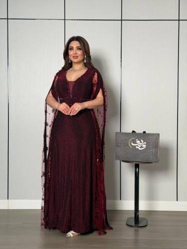 فستان خمري لامع بكاب تول مطرّز فاخر