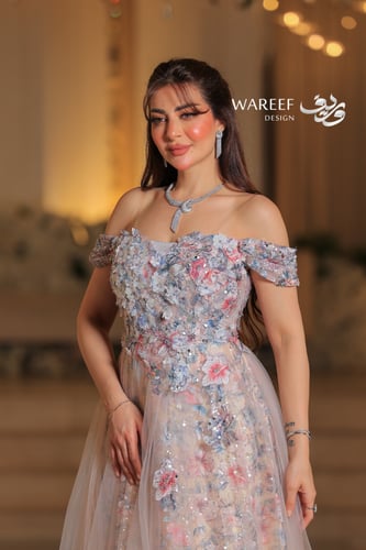 فستان سهره اوف شولدر بتطريز الورود