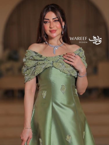 فستان سهره اوف شولدر باللون الاخضر الزيتوني