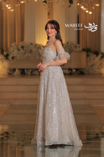 فستان سهره بيج وباكمام مميزه