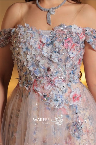 فستان سهره اوف شولدر بتطريز الورود