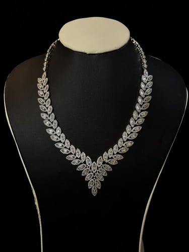 طقم وريف إكليل المجد الملكي