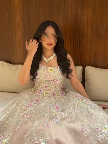 فستان سهرة اومبريه بياقة مكشوفة بتدريج ألوان