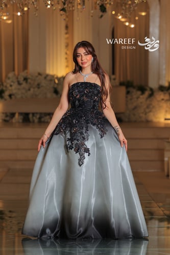 فستان سهره بتدرجات الرمادي وتطريز مميز