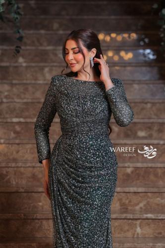 فستان سهرة زيتي ضيق بتطريز فصوص كامل