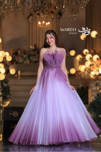 فستان سهرة أرجواني متدرج بتصميم ملكي وتطريز فاخر ب...