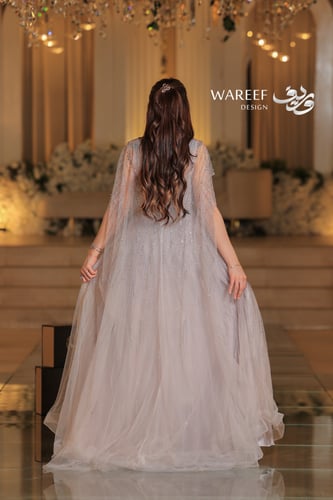 فستان سهره رمادي موف بجناح خلفي طويل