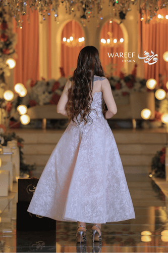 فستان سهرة زهري مطرز بخرز لامع