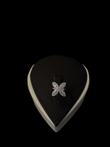 طقم وريف إكليل المجد الملكي