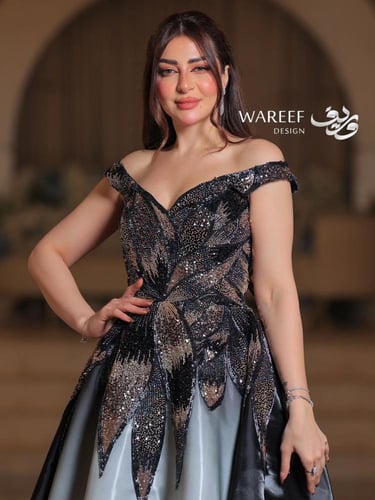 فستان شهرة أوف شولدر بدرجات الرمادي – أناقة بلمسة...