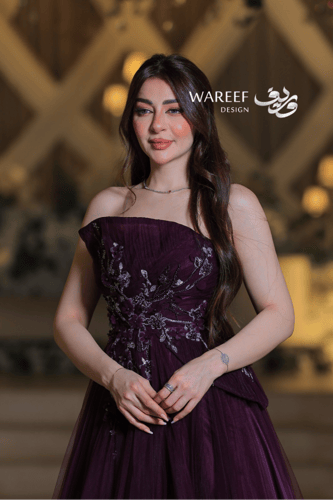 فستان سهرة ملكي بتفاصيل تطريز فاخر وقماش تول أنيق