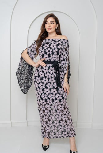 فستان سهرة كلفه ورد راقي