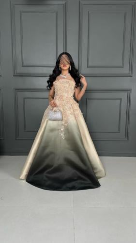 فستان سهرة اومبريه بياقة مكشوف