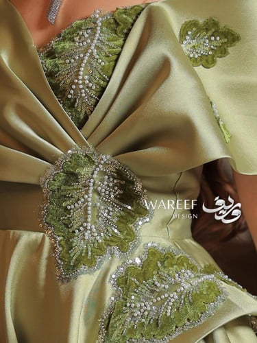 فستان سهرة أخضر زيتوني أوف شولدر – تطريز جانبي أني...