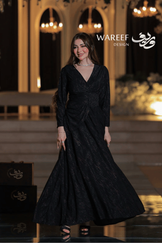 فستان سهرة أسود طويل ياقة V أكمام طويلة حزام خصر م...