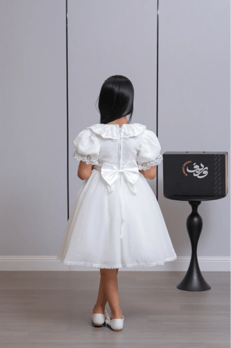 فستان بناتي بتطريز دانتيل وتنورة منفوشة