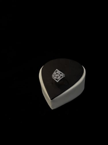 طقم وريف فخامة العرش