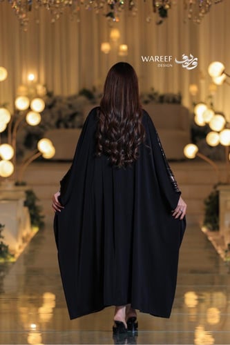 جلابية ترتر بنقوش شعاعية