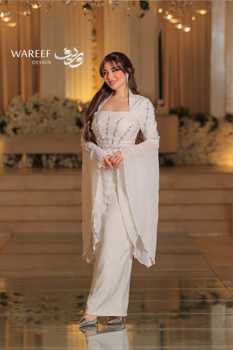 فستان سهره بيج باكمام واسعه وطويله