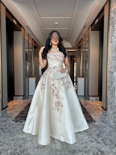 فستان سهرة مكيادو قصه الصدر توب بتطريز فاخر