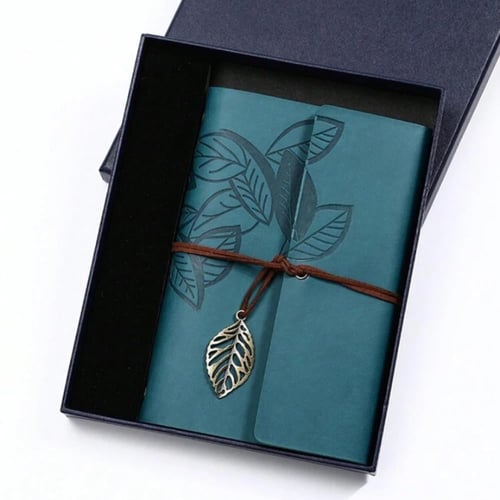 دفتر بغلاف جلدي اخضر