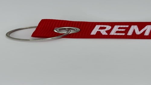 Remove before flight - قماش خفيف