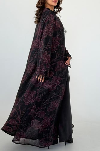 عباية شيفون بلون عودي مع أسود – عباية نسائية أنيقة