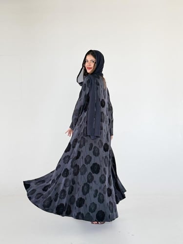 عباية ربع كلوش حرير مغسول تركي و شمواه + فستان ازر...