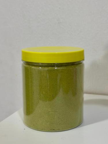 حنا شعر بالأعشاب الطبيعية