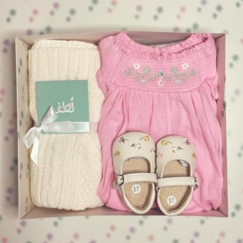 فستان قطني مع تطريز من giggles