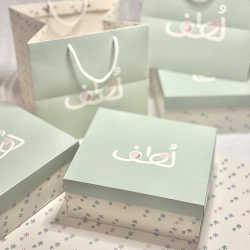 فستان مطرز بالازهار من giggles