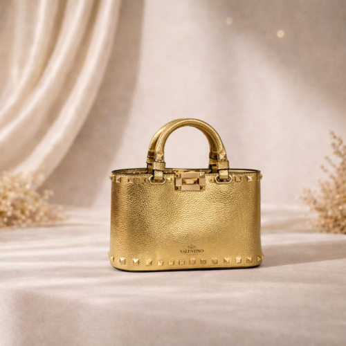 ✨ شنطة نسائية فاخرة ذهبية بتفاصيل راقية 💛💎👜