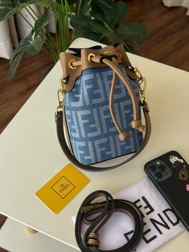 شنطة فندي باكيت جينز أزرق فاخرة 👜✨