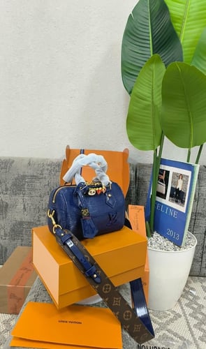 شنطة لويس فيتون سبيدي ميني أزرق 💙✨