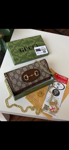 شنطة قوتشي GG كلاسيك فاخرة بسلسلة ذهبية مع ملحقات...