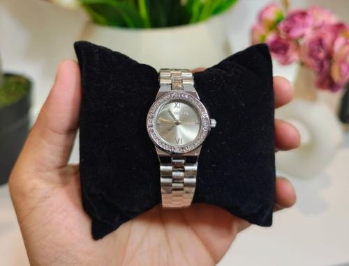 ساعة سيلفر رويال النسائية ⌚