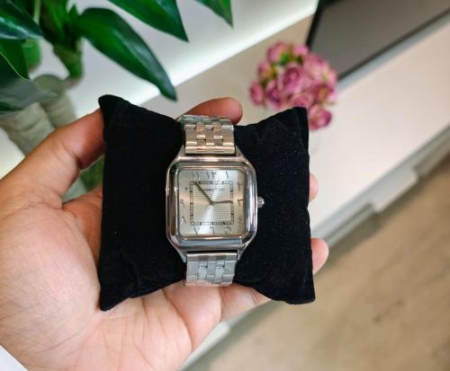 ساعة Everest Saint Classic Square Silver ⌚