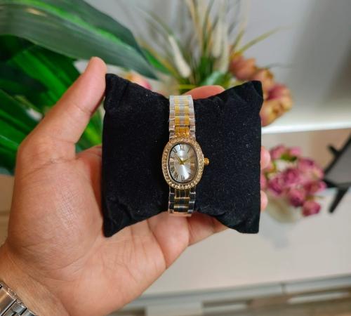 ساعة SENFILA Golden Oval Elegance ⌚