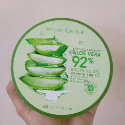 جل مهدئ ومرطب بخلاصة 92% من الصبار الطبيعي – 300 م...