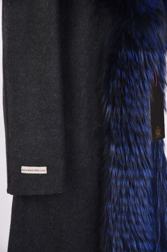 عباية فرو ثعلب و صوف لاما طبيعي