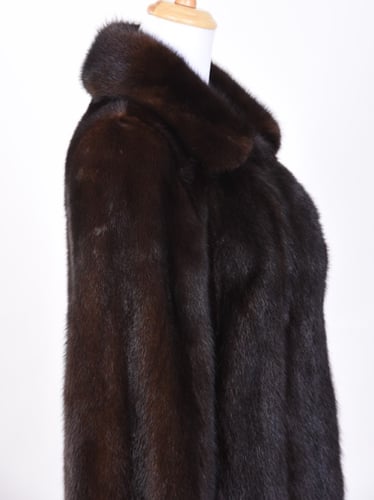 جاكيت فرو منك طبيعي