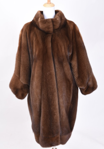 جاكت فرو منك طبيعي