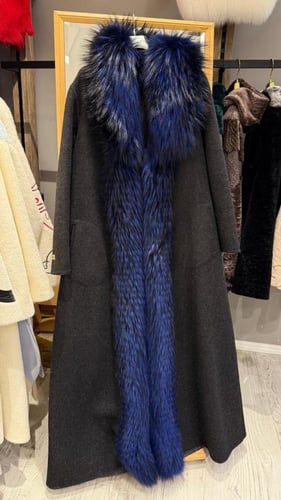 عباية فرو ثعلب و صوف لاما طبيعي