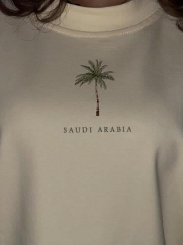 تيشيرت طويق