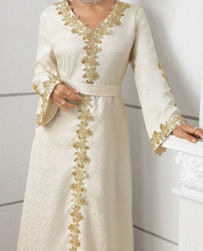 رداء فاخر مرصع بالراين