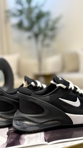 Nike Air Max 270 GO