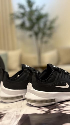 Nike Air Max Axis