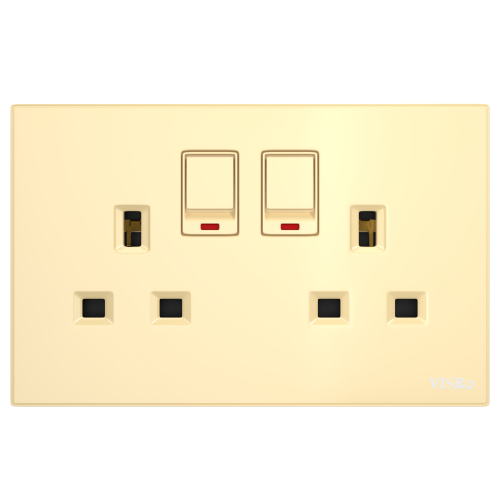 فيش V9 مزدوج مع مفتاح ولمبة