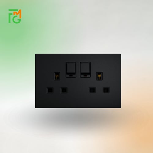 فيش V9 مزدوج مع مفتاح ولمبة