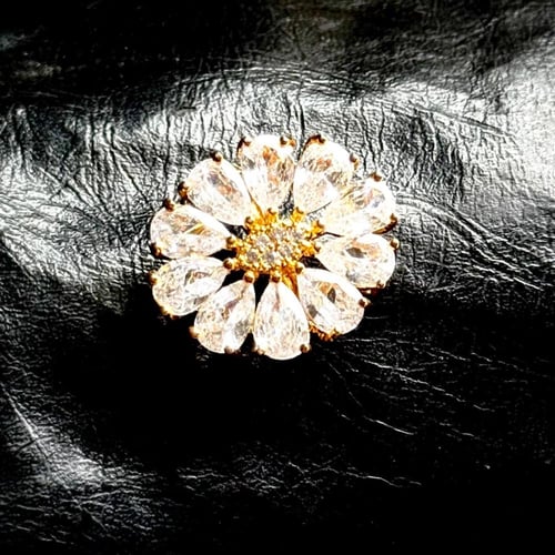 Lucent bloom | لوسنت بلوم بروش